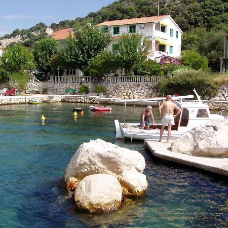 House Niva Διαμέρισμα Supetarska Draga Εξωτερικό φωτογραφία